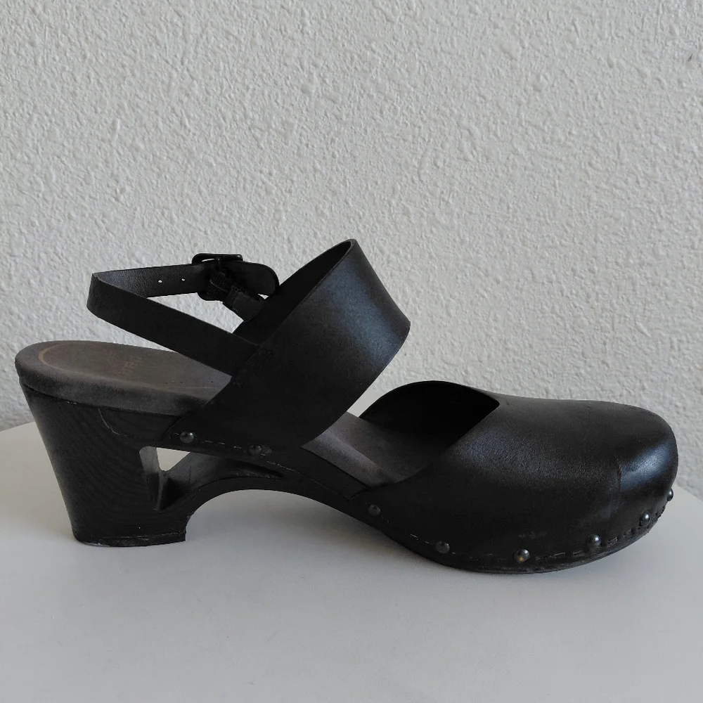 SOLD SOLD SOLD  Black Mary Jane Ankle Strap THEA Clogs - Picture 6 of 14